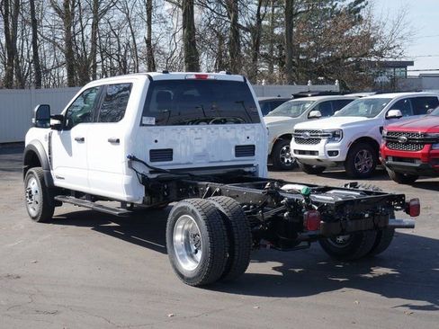 New 2025 Ford F550 4x4 Crew Cab Super Duty w/ XLT Value Package image 7