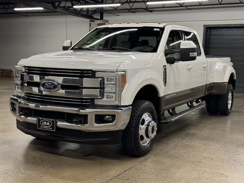 Used 2017 Ford F350 Lariat w/ Lariat Ultimate Package AWD/4WD image 3