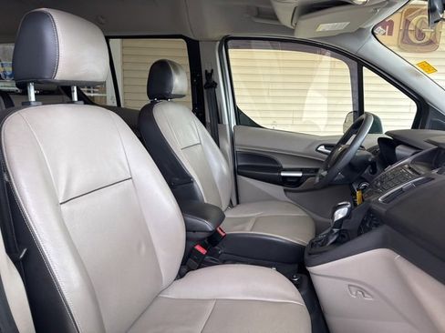 Used 2014 Ford Transit Connect XLT image 25