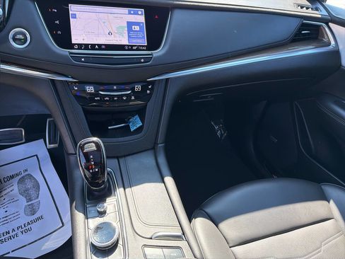 Used 2024 Cadillac XT5 Sportv w/ Platinum Package AWD/4WD image 27