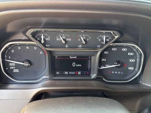 Used 2021 GMC Sierra 1500 SLT AWD/4WD image 23