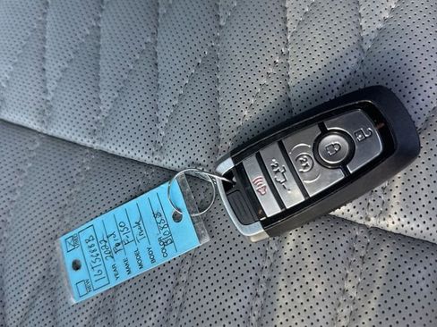 Used 2022 Ford F150 Limited AWD/4WD image 22