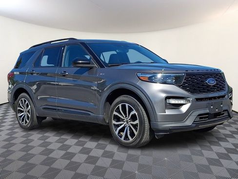 Used 2023 Ford Explorer ST-Line w/ Class IV Trailer Tow Package AWD/4WD image 1