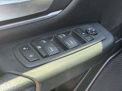 Used 2022 RAM 1500 Big Horn AWD/4WD image 17