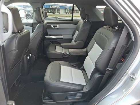 Certified 2023 Ford Explorer XLT w/ Equipment Group 202A AWD/4WD image 11