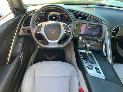 Used 2017 Chevrolet Corvette Stingray Coupe w/ 1LT RWD image 37