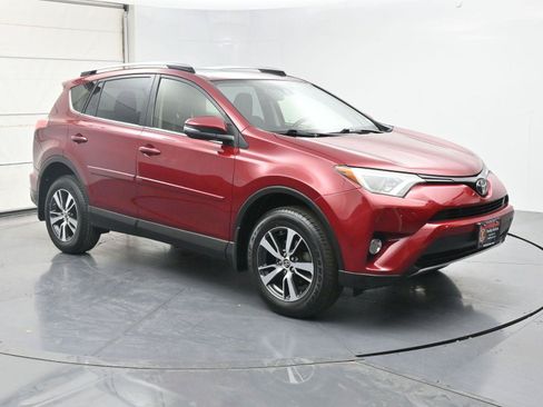 Used 2018 Toyota RAV4 XLE w/ Plus Extra Value Package AWD/4WD image 27