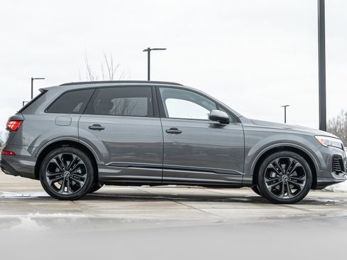 Used 2025 Audi Q7 3.0T Premium Plus w/ Premium Plus Package image 3