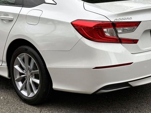Used 2021 Honda Accord LX image 11