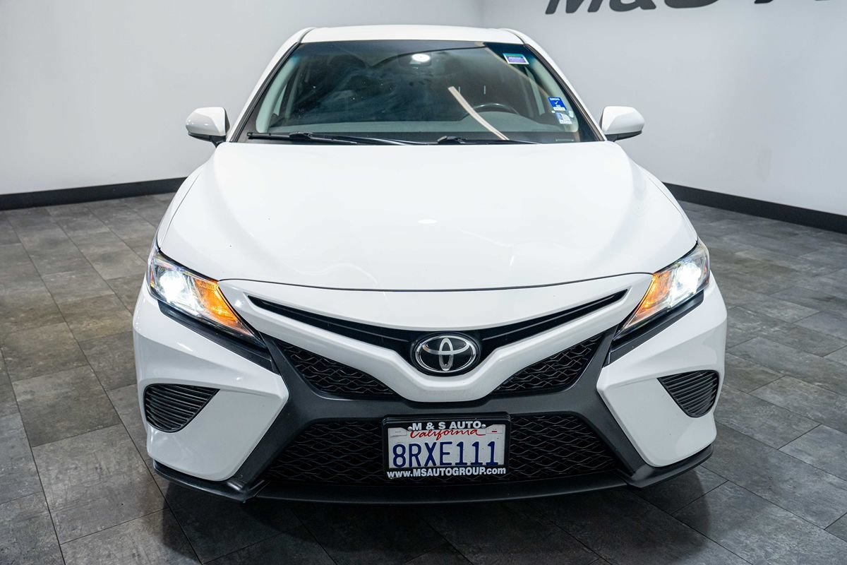 Used 2020 Toyota Camry SE FWD image 18