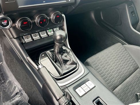 Used 2024 Toyota GR86 image 16
