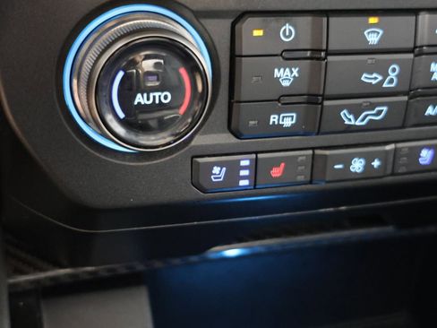 Used 2020 Ford F150 Raptor w/ Equipment Group 802A Luxury AWD/4WD image 9