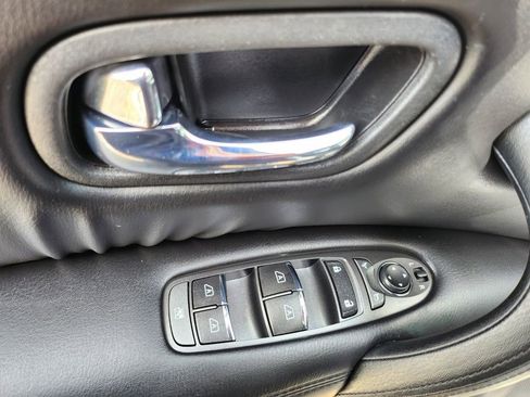 Used 2021 Nissan Armada SV w/ SV Appearance Package image 32