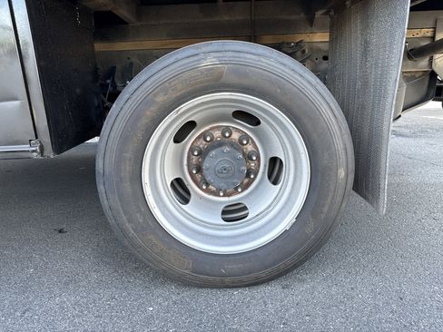 Used 2020 RAM 4500 Tradesman w/ Chrome Appearance Group image 3