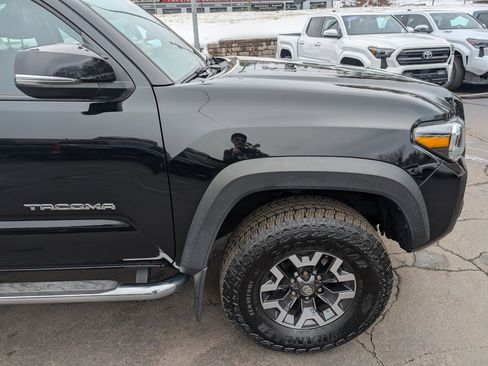 Certified 2021 Toyota Tacoma TRD Off-Road w/ TRD Premium Off Road Package image 11