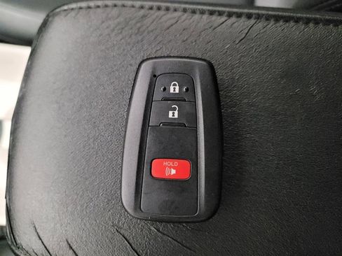Used 2016 Toyota Prius Two FWD image 32