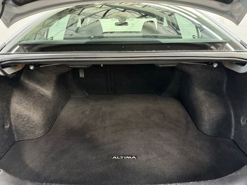 Used 2024 Nissan Altima 2.5 SV image 31