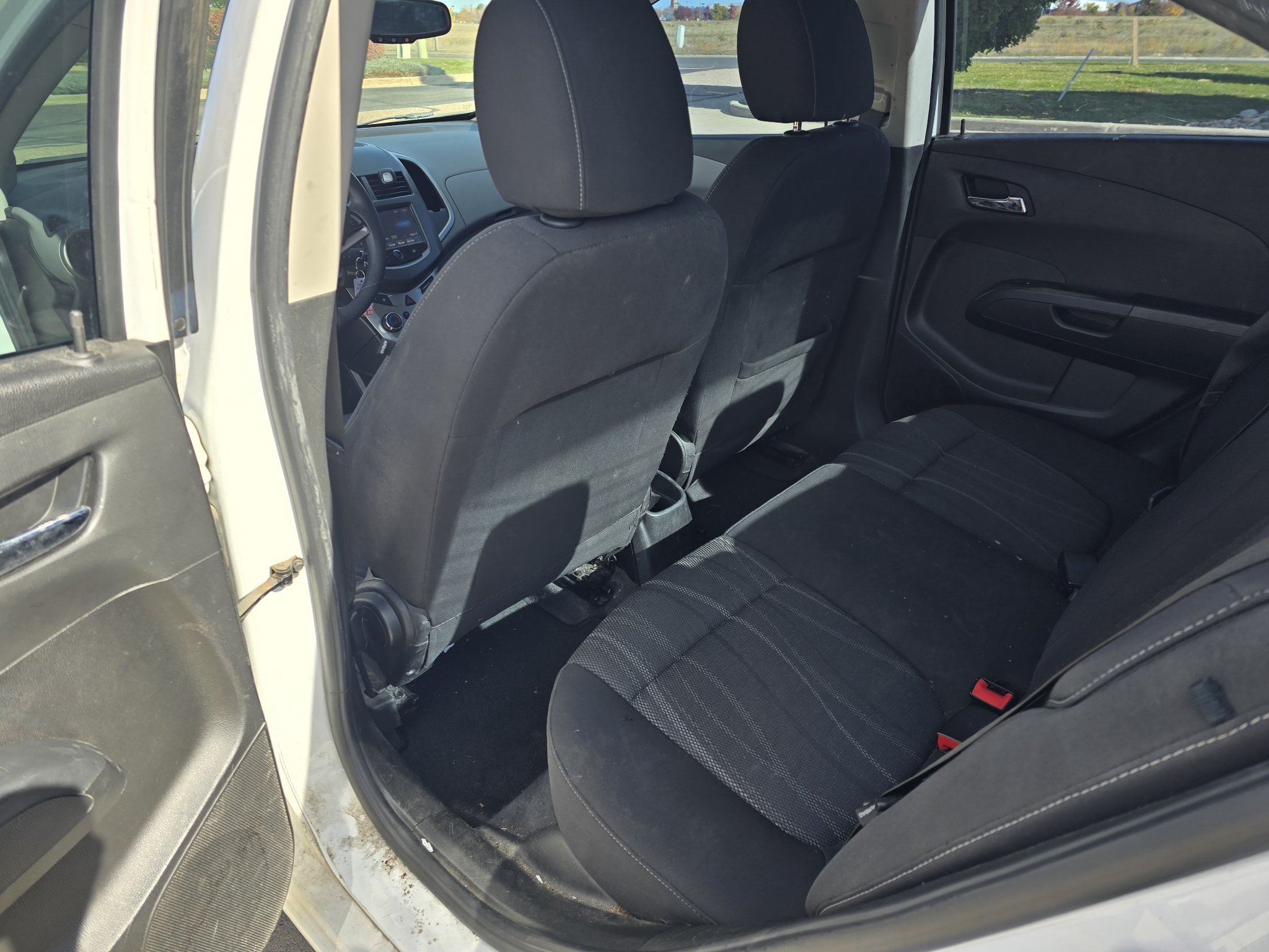 Used 2014 Chevrolet Sonic LT FWD image 15