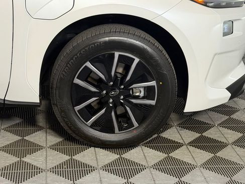 Used 2026 Subaru Solterra AWD/4WD image 15