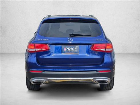 Used 2017 Mercedes-Benz GLC 300 4MATIC image 7