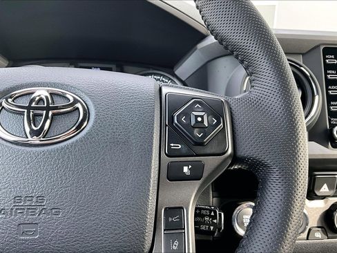 Used 2023 Toyota Tacoma SR image 19