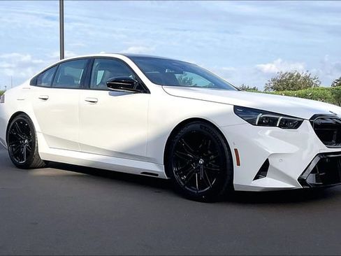 New 2026 BMW M5 w/ Executive Package image 2
