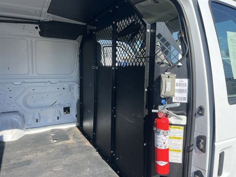 Used 2013 Ford E-150 and Econoline 150 image 11