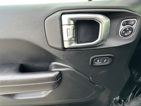 Used 2019 Jeep Wrangler Unlimited Sport S image 11