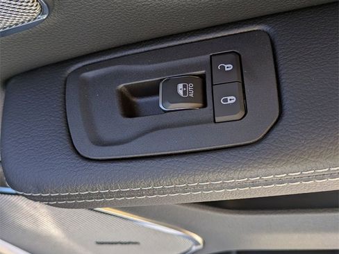 New 2026 RAM 1500 Laramie image 32