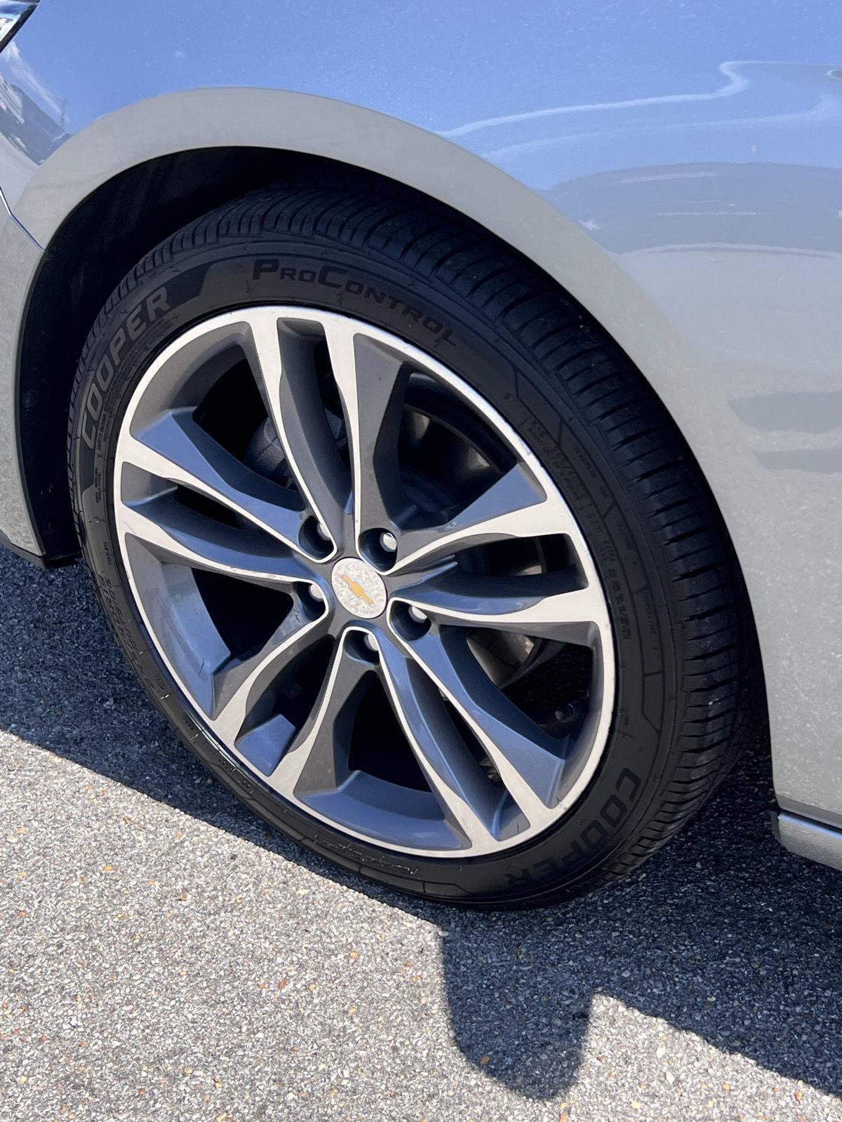 Used 2025 Chevrolet Malibu LT FWD image 37