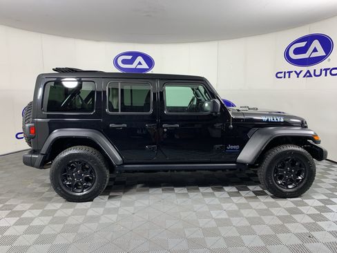 Used 2023 Jeep Wrangler Unlimited w/ Sun & Screen Package AWD/4WD image 2