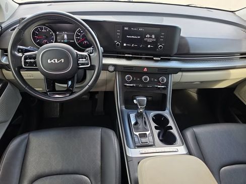 Certified 2022 Kia Carnival LX FWD image 7