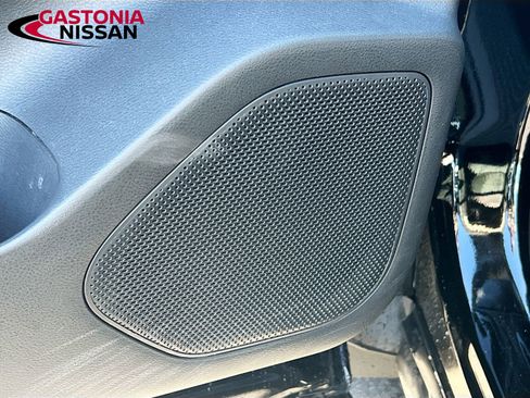 Used 2021 Nissan Rogue S image 23