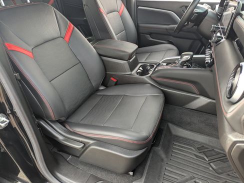 Certified 2024 Chevrolet Colorado Z71 w/ Z71 Convenience Package 2 image 10