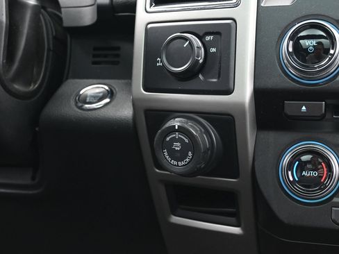 Used 2018 Ford F150 Lariat RWD image 36