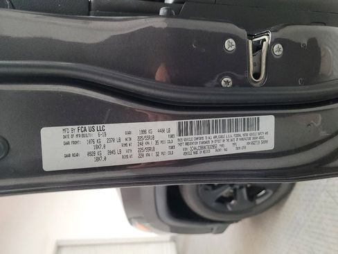 Used 2019 Jeep Compass Altitude image 33