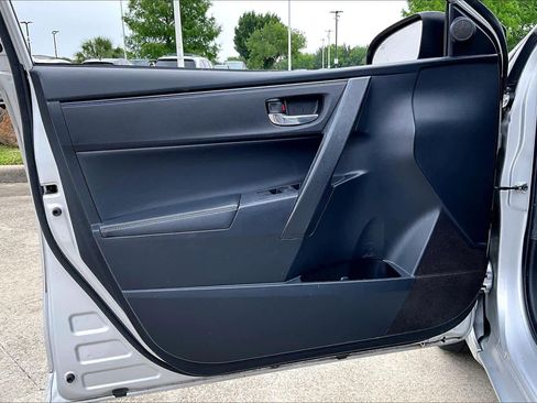 Used 2019 Toyota Corolla SE FWD image 20