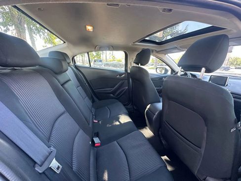 Used 2015 MAZDA MAZDA3 i Touring w/ Technology Package image 11