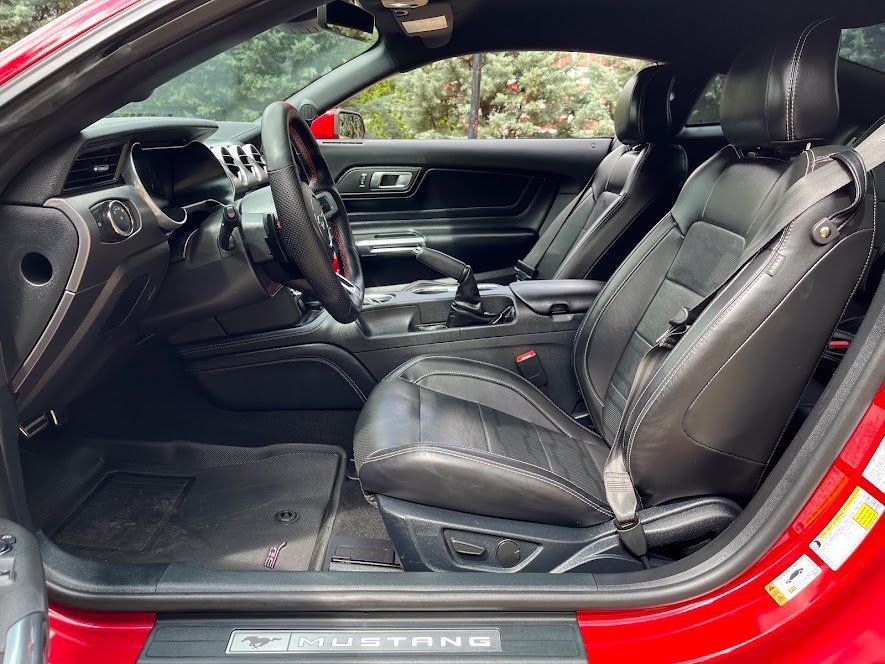Used 2021 Ford Mustang GT Premium w/ Equipment Group 401A RWD image 8