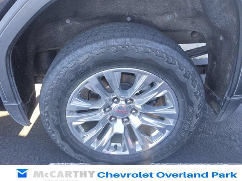 Used 2023 GMC Sierra 1500 Denali w/ Technology Package AWD/4WD image 9