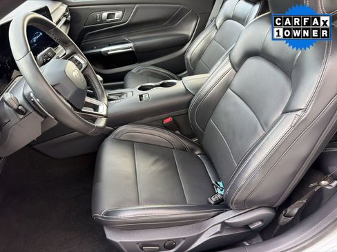 Used 2025 Ford Mustang GT Premium RWD image 5