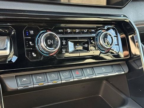 Used 2025 GMC Sierra 1500 AT4 image 37