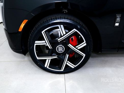New 2027 Rolls-Royce Cullinan Black Badge AWD/4WD image 39