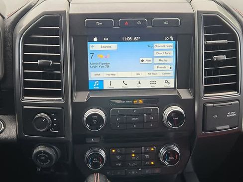 Used 2017 Ford F150 Lariat w/ Equipment Group 502A Luxury AWD/4WD image 28