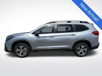 Certified 2025 Subaru Ascent Premium AWD/4WD video 4