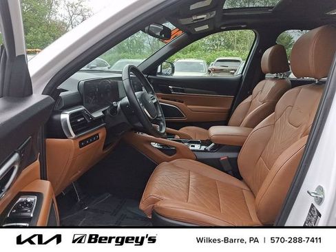Certified 2024 Kia Telluride SX X-Line AWD/4WD image 17