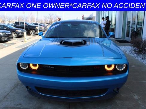 Used 2015 Dodge Challenger R/T Plus image 2