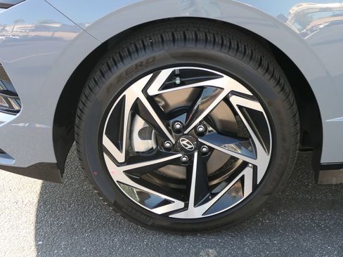 Used 2026 Hyundai Sonata SEL FWD image 7