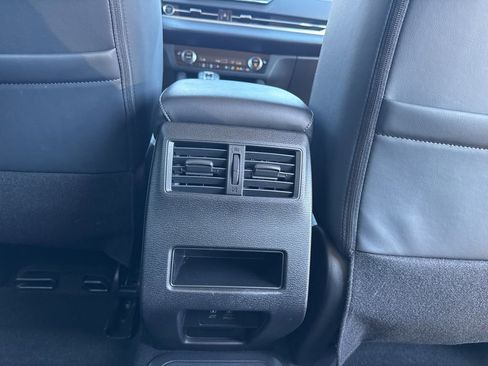 Used 2023 Mitsubishi Outlander SE image 20