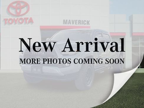Used 2022 Toyota Tacoma TRD Sport w/ Technology Package AWD/4WD image 1